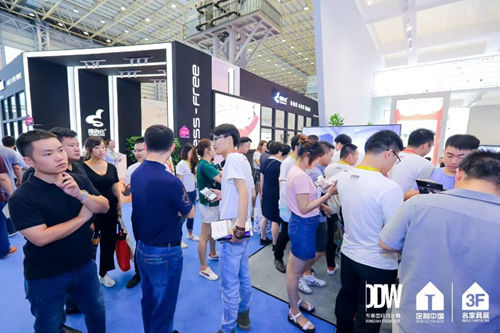 跨界打劫？成品家具企业集体转型定制家居！